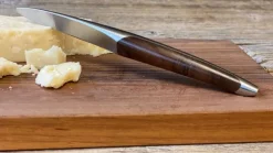 Hartkäsemesser mit Brett