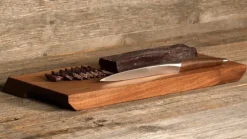 Salsizmesser mit Brett